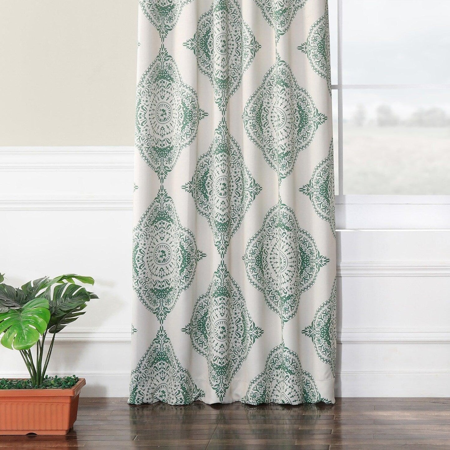 Henna Clover Room Darkening Curtain