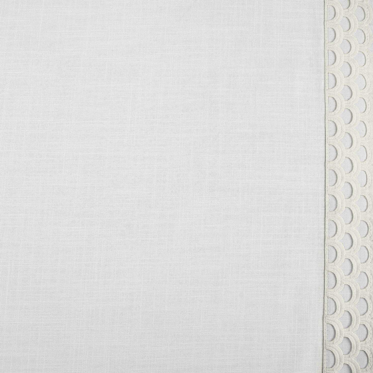 Scalloped White Bordered Modern Hampton Textured Cotton Swatch