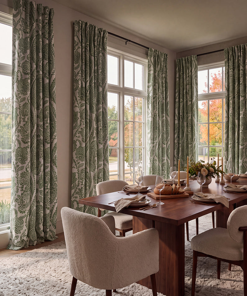 Room Darkening: A comfortable balance of privacy and light control, room-darkening curtains reduce outside light without making the space completely dark.
