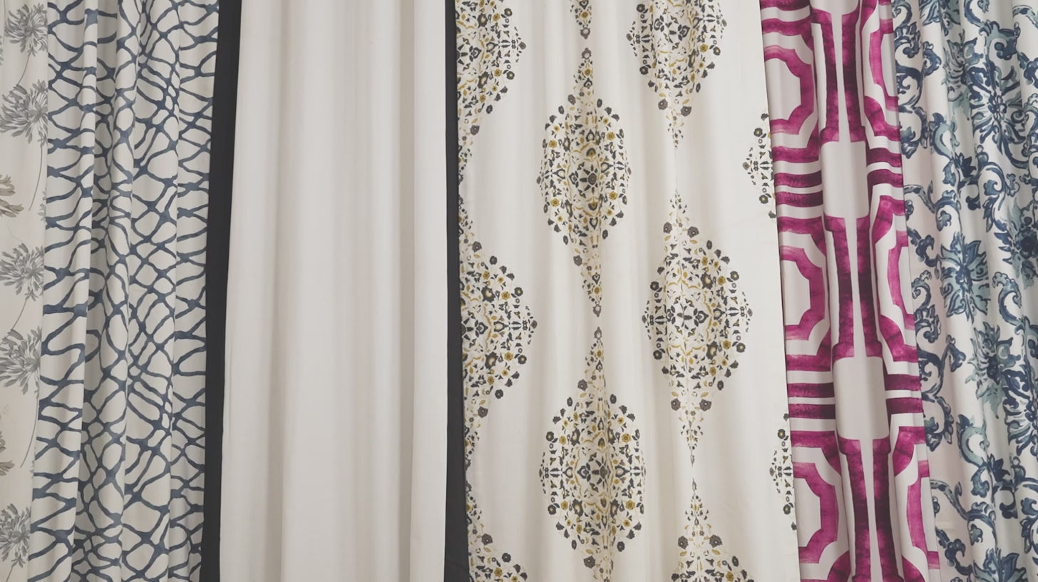 <p><b>Bring Pattern to Your Windows</b></p>