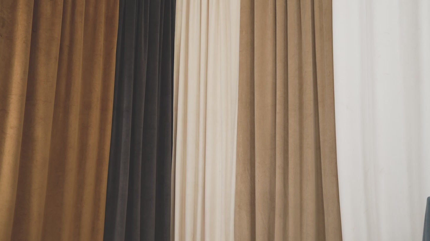 <p>Custom Heritage Plush Velvet Curtains</p>