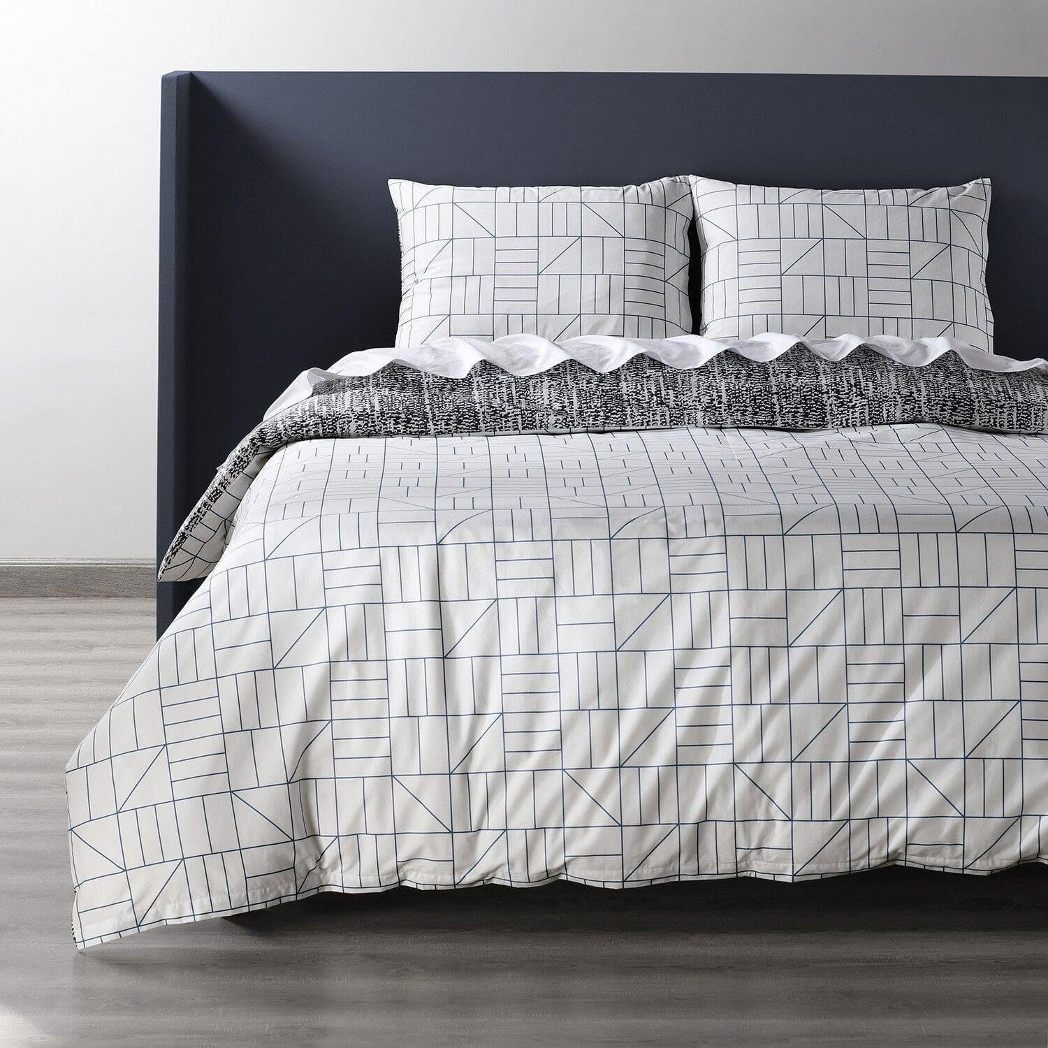 Rave Blue Printed Cotton Percale Reversible Duvet Set