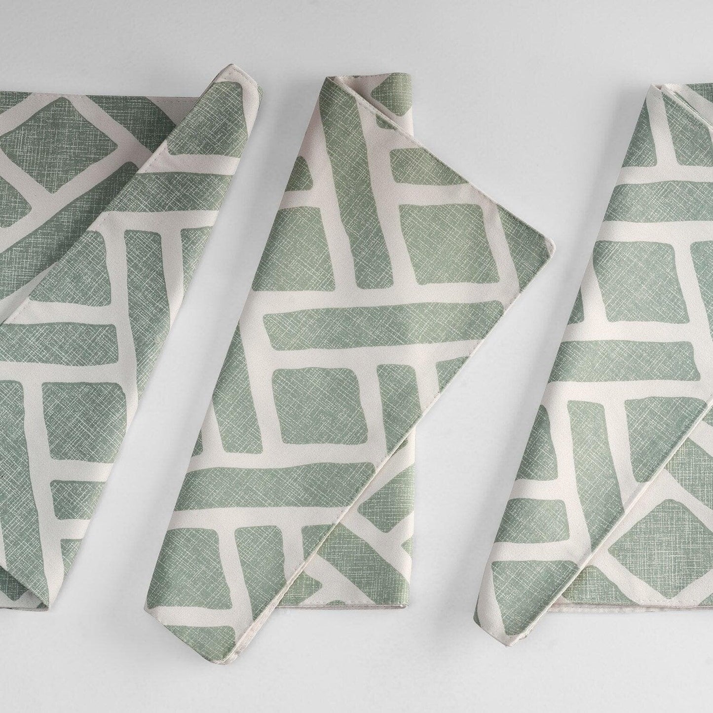 Martinique Aqua Printed Cotton Table Runners & Placemats